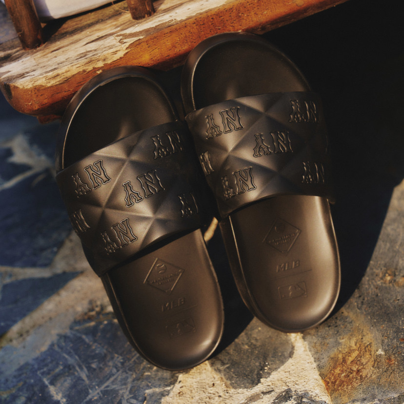 MLB Chunky Mound Dia Monogram Slides ALLWHITEALLBLACK ALL ABOUT KOREA #10 MLB Chunky Mound Dia Monogram Slides ALLWHITEALLBLACK ALL ABOUT KOREA